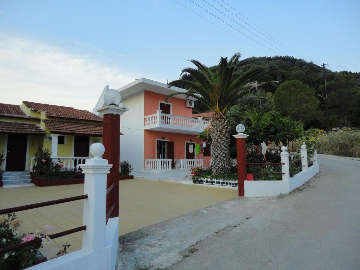 Virginia Apartments Vitaládes Dış mekan fotoğraf